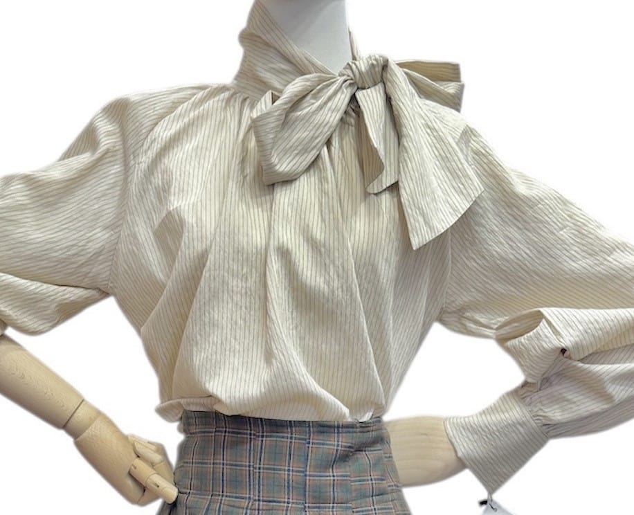 BLUSA LAZO SATINADA