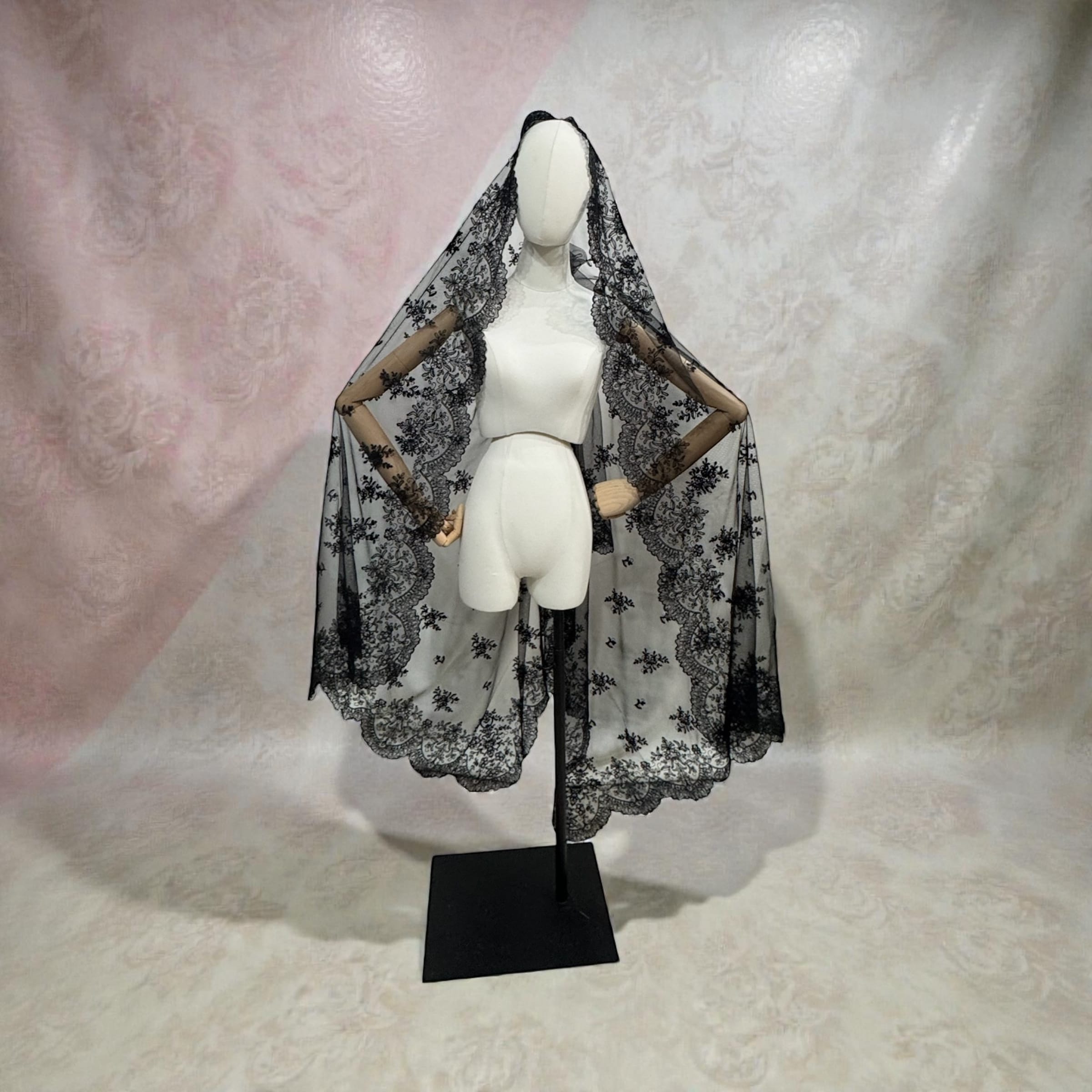 Mantilla Bordada Soledad 9478-4